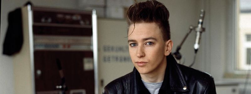 Šedá eminencia kapely (1986)