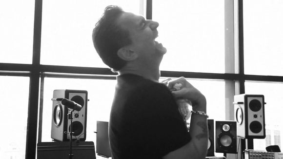 Dave Gahan v štúdiu Jungle City pri nahrávaní albumu Delta Machine (2012).