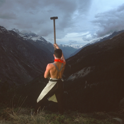 Daniel Miller o “Construction Time Again” (2007)