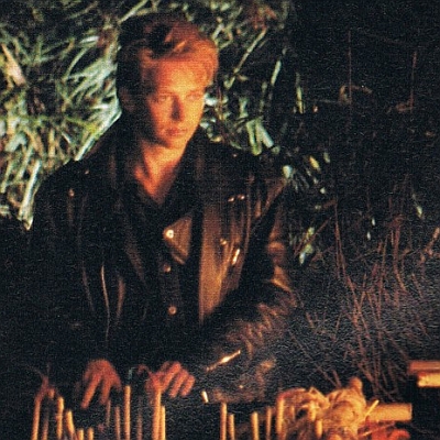 Hľadanie ohňa (1985)