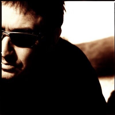 Tekutý “Liquid” (2000)