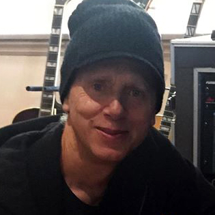Martin Gore opäť v zajatí mašiniek Studio Electronics