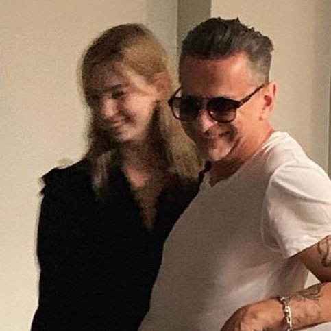 Dave Gahan na natáčaní snímky Data Management