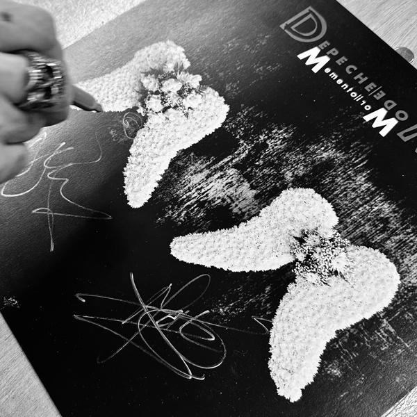 Podpísaný vinyl Memento Mori