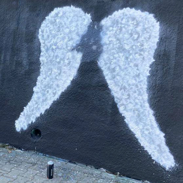 Nástenná maľba Memento Mori od dnes aj v Prahe